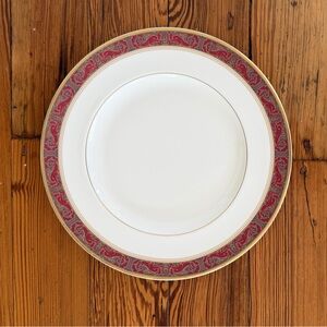 Royal Doulton Martinique Dinner Plate Fine Bone China DP 10.75”